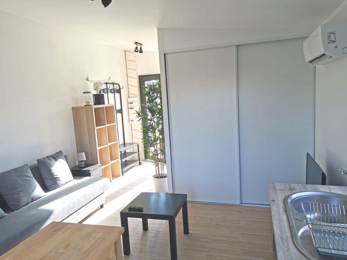 Studio Independant, 10Min Avignon Pujaut Luaran gambar